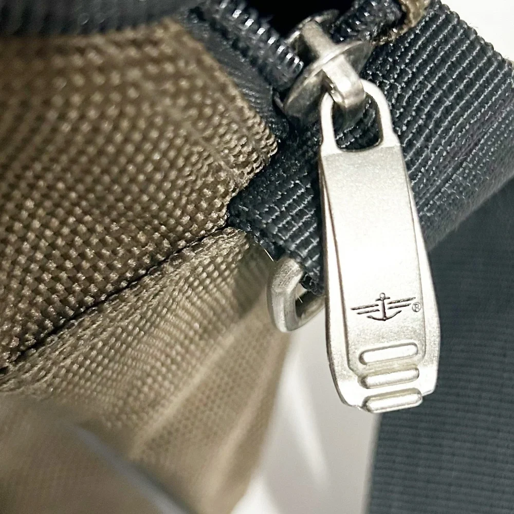Dockers Double Compartment Carryon Travel Suitcase Bag Adjustable Shoulder Strap